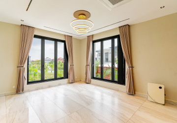 5 Bedroom Villa For Rent - Sen Sok, Phnom Penh thumbnail