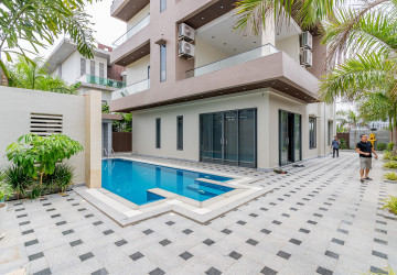 5 Bedroom Villa For Rent - Sen Sok, Phnom Penh thumbnail