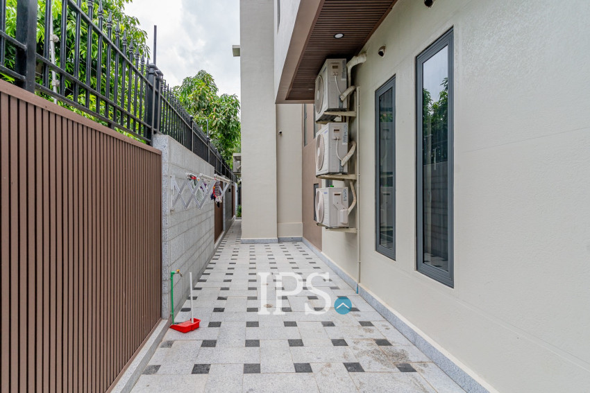 5 Bedroom Villa For Rent - Sen Sok, Phnom Penh