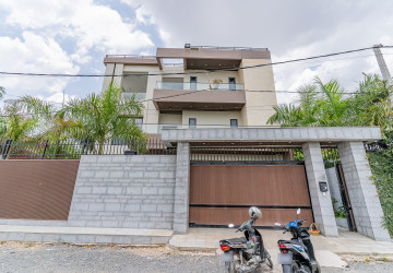 5 Bedroom Villa For Rent - Sen Sok, Phnom Penh thumbnail
