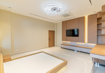 5 Bedroom Villa For Rent - Sen Sok, Phnom Penh thumbnail