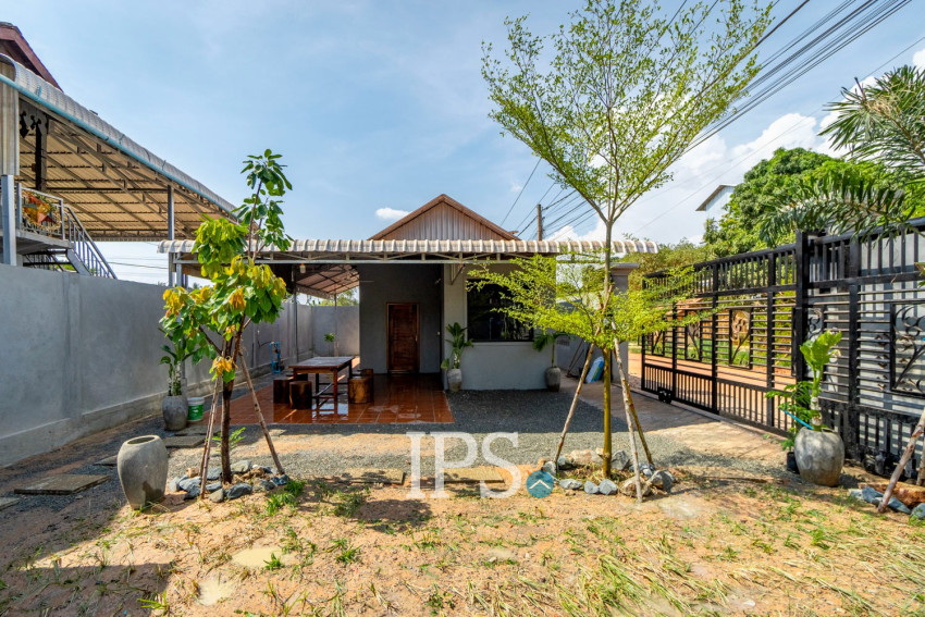 1 Bedroom House For Rent - Sangkat Siem Reap, Siem Reap