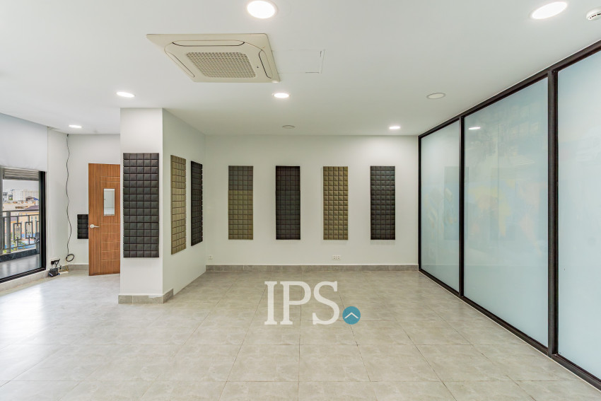 55 Sqm Office For Rent - Boeung Kak 2, Phnom Penh