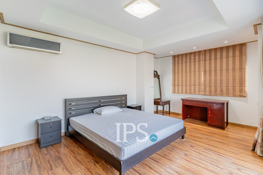 9th Floor 3 Bedroom Condo For Sale - De Castle Noblesse, Beoung Kak 1, Phnom Penh