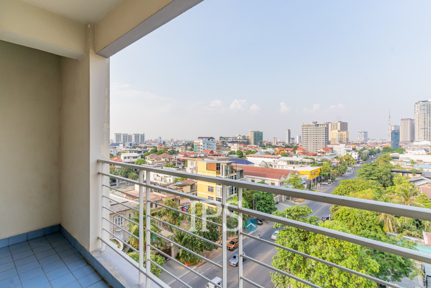 9th Floor 3 Bedroom Condo For Sale - De Castle Noblesse, Beoung Kak 1, Phnom Penh