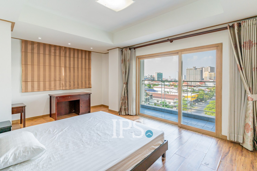 9th Floor 3 Bedroom Condo For Sale - De Castle Noblesse, Beoung Kak 1, Phnom Penh