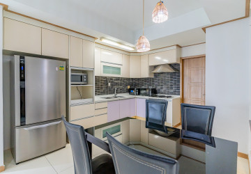 9th Floor 3 Bedroom Condo For Sale - De Castle Noblesse, Beoung Kak 1, Phnom Penh thumbnail