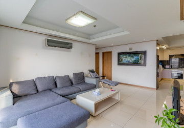 9th Floor 3 Bedroom Condo For Sale - De Castle Noblesse, Beoung Kak 1, Phnom Penh thumbnail