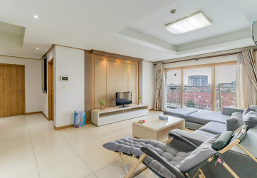 9th Floor 3 Bedroom Condo For Sale - De Castle Noblesse, Beoung Kak 1, Phnom Penh thumbnail