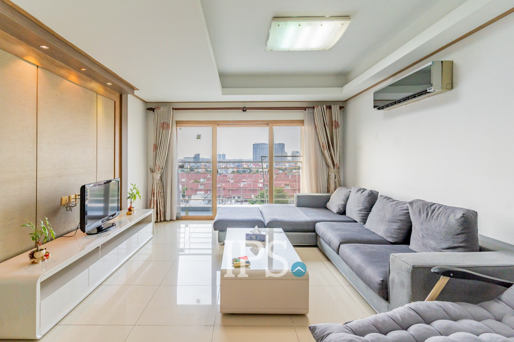 9th Floor 3 Bedroom Condo For Sale - De Castle Noblesse, Beoung Kak 1, Phnom Penh - Image 2