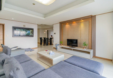 9th Floor 3 Bedroom Condo For Sale - De Castle Noblesse, Beoung Kak 1, Phnom Penh thumbnail