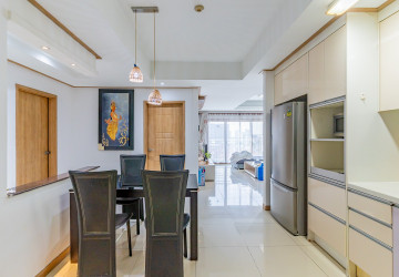 9th Floor 3 Bedroom Condo For Sale - De Castle Noblesse, Beoung Kak 1, Phnom Penh thumbnail