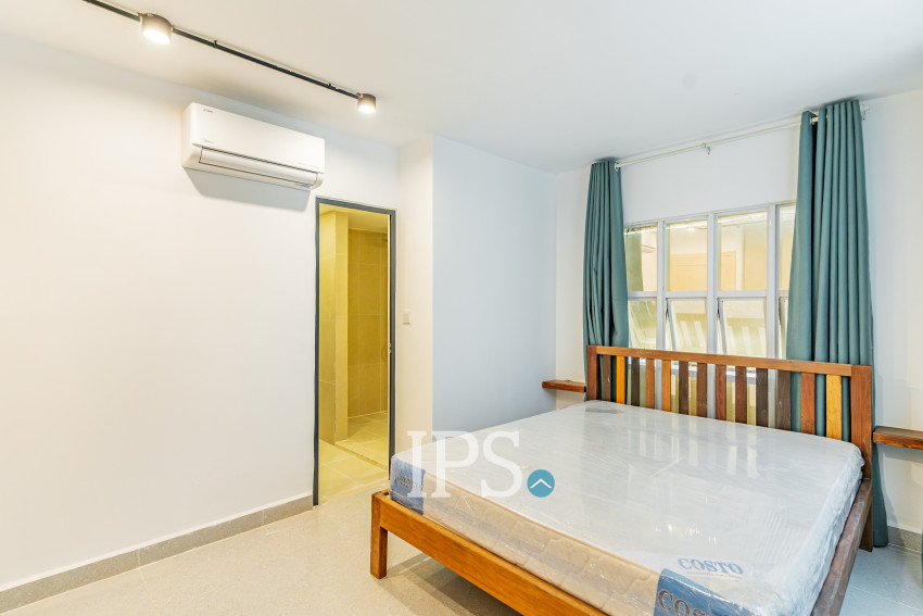 3 Bedroom Townhouse For Rent - Chaktomuk, Phnom Penh