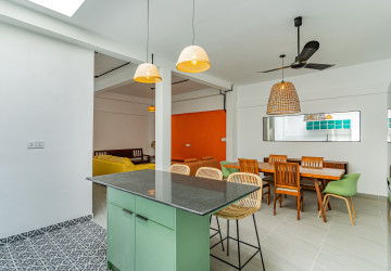3 Bedroom Townhouse For Rent - Chaktomuk, Phnom Penh thumbnail