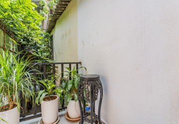 3 Bedroom Townhouse For Rent - Chaktomuk, Phnom Penh thumbnail