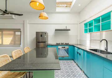 3 Bedroom Townhouse For Rent - Chaktomuk, Phnom Penh thumbnail