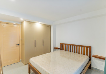3 Bedroom Townhouse For Rent - Chaktomuk, Phnom Penh thumbnail