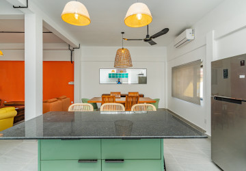 3 Bedroom Townhouse For Rent - Chaktomuk, Phnom Penh thumbnail