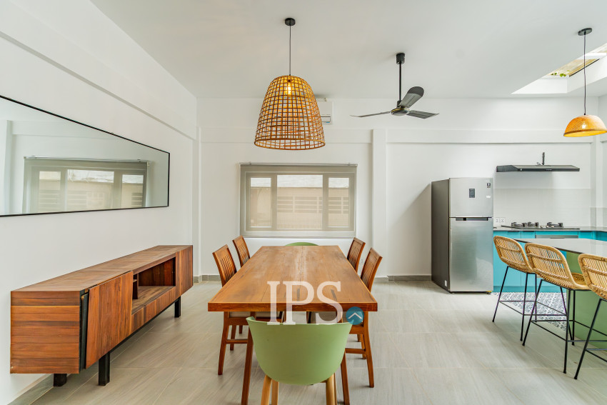 3 Bedroom Townhouse For Rent - Chaktomuk, Phnom Penh
