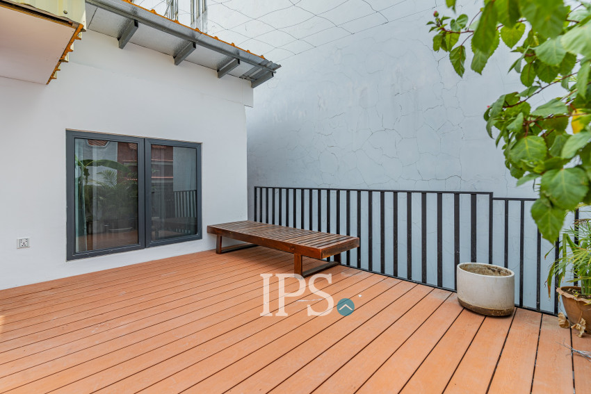 3 Bedroom Townhouse For Rent - Chaktomuk, Phnom Penh