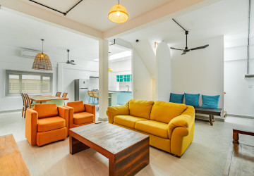 3 Bedroom Townhouse For Rent - Chaktomuk, Phnom Penh thumbnail