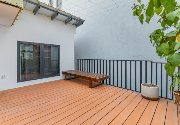 3 Bedroom Townhouse For Rent - Chaktomuk, Phnom Penh thumbnail