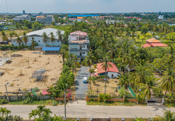 8 Unit Apartment Building For Sale - Preaek Aeng, Khan Chbar Ampov, Phnom Penh thumbnail