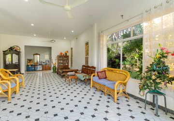 8 Unit Apartment Building For Sale - Preaek Aeng, Khan Chbar Ampov, Phnom Penh thumbnail