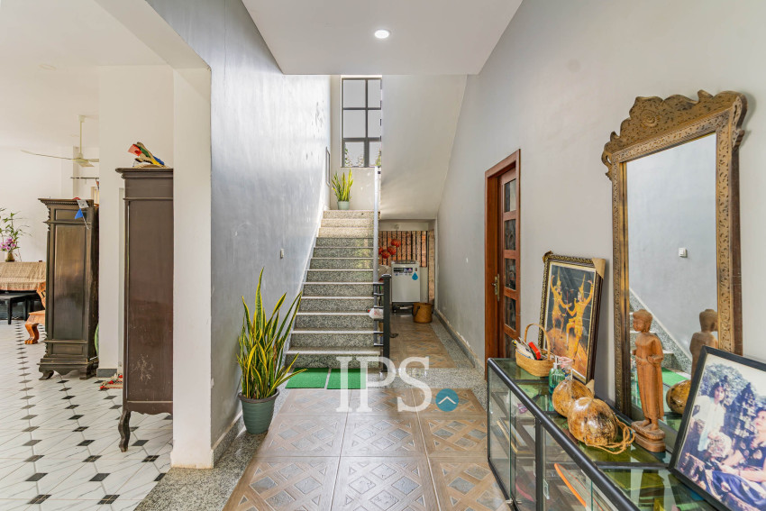8 Unit Apartment Building For Sale - Preaek Aeng, Khan Chbar Ampov, Phnom Penh