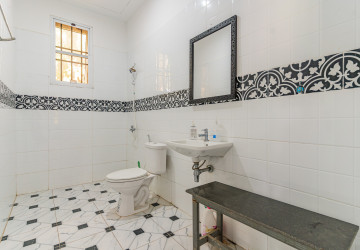 8 Unit Apartment Building For Sale - Preaek Aeng, Khan Chbar Ampov, Phnom Penh thumbnail