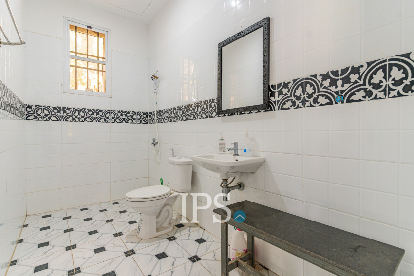 8 Unit Apartment Building For Sale - Preaek Aeng, Khan Chbar Ampov, Phnom Penh