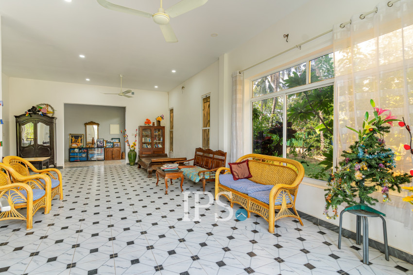 8 Unit Apartment Building For Sale - Preaek Aeng, Khan Chbar Ampov, Phnom Penh