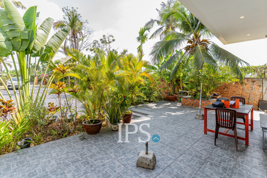 8 Unit Apartment Building For Sale - Preaek Aeng, Khan Chbar Ampov, Phnom Penh