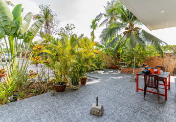 8 Unit Apartment Building For Sale - Preaek Aeng, Khan Chbar Ampov, Phnom Penh thumbnail