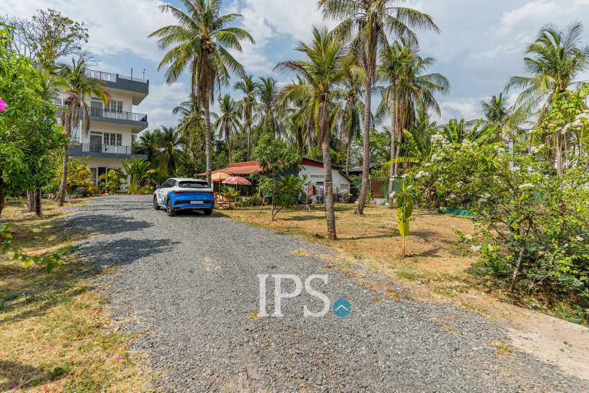 8 Unit Apartment Building For Sale - Preaek Aeng, Khan Chbar Ampov, Phnom Penh