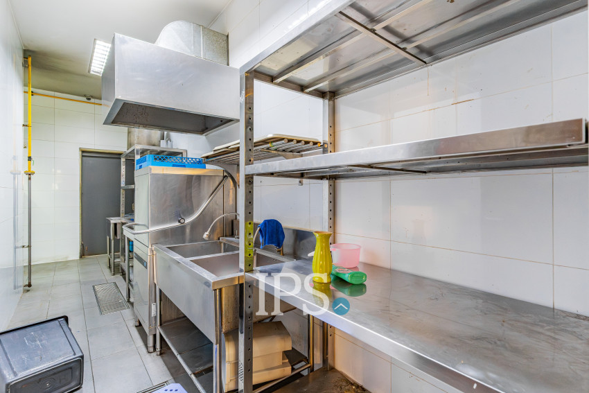 800 Sqm Retail Space For Rent - Teuk Thla, Phnom Penh