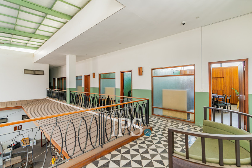800 Sqm Retail Space For Rent - Teuk Thla, Phnom Penh