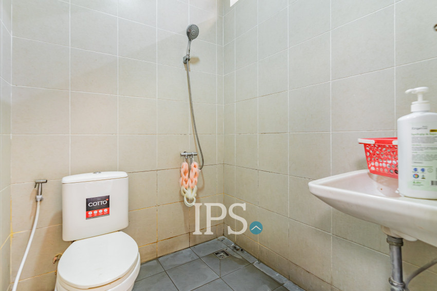 800 Sqm Retail Space For Rent - Teuk Thla, Phnom Penh