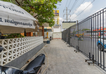 800 Sqm Retail Space For Rent - Teuk Thla, Phnom Penh thumbnail