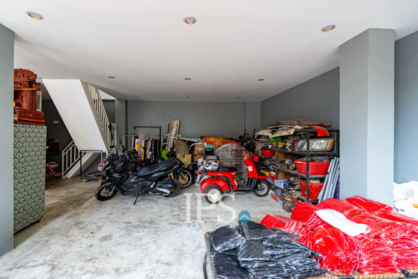 160 Sqm  Retail Space For Rent - Svay Dangkum Siem Reap