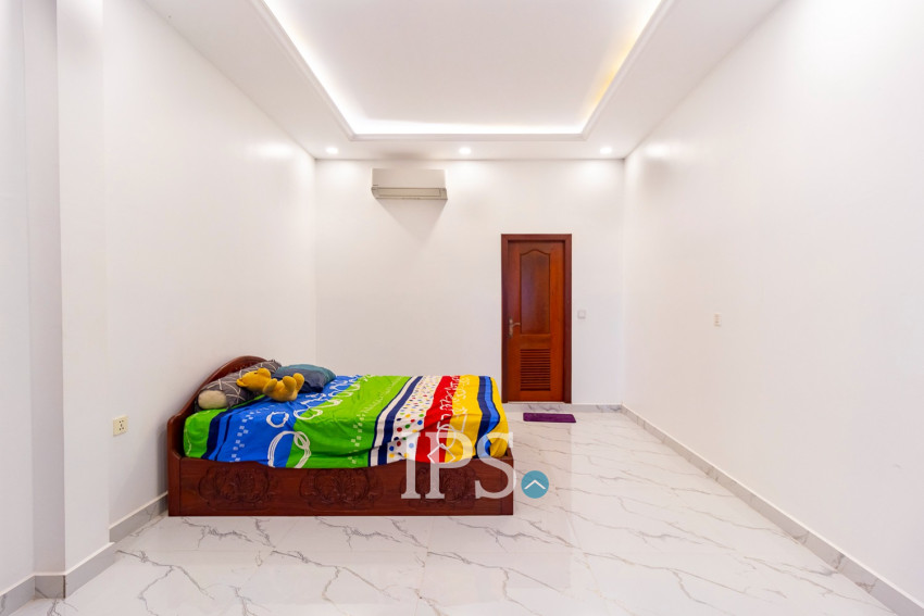 4 Bedroom House For Sale - Slor Kram, Siem Reap