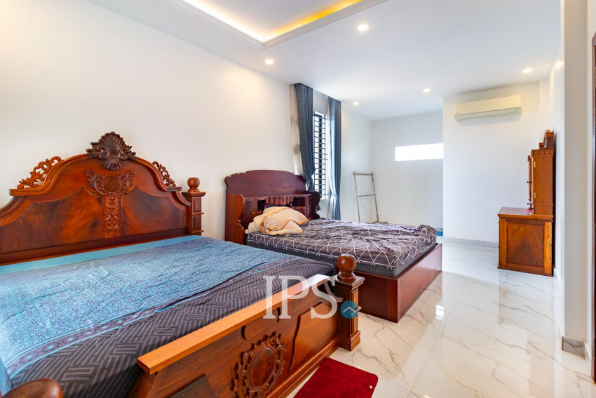 4 Bedroom House For Sale - Slor Kram, Siem Reap