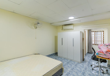11 Bedroom Commercial Villa For Rent - BKK1, Phnom Penh thumbnail