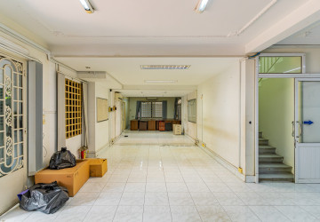 11 Bedroom Commercial Villa For Rent - BKK1, Phnom Penh thumbnail