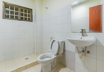 11 Bedroom Commercial Villa For Rent - BKK1, Phnom Penh thumbnail
