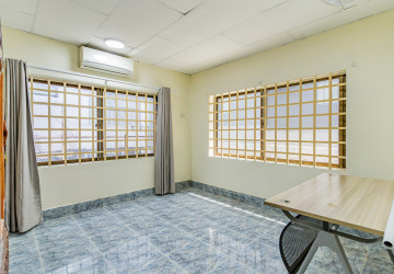 11 Bedroom Commercial Villa For Rent - BKK1, Phnom Penh thumbnail