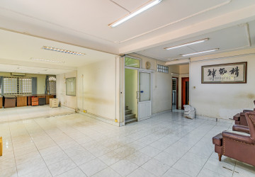 11 Bedroom Commercial Villa For Rent - BKK1, Phnom Penh thumbnail