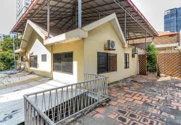 11 Bedroom Commercial Villa For Rent - BKK1, Phnom Penh thumbnail