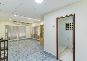 11 Bedroom Commercial Villa For Rent - BKK1, Phnom Penh thumbnail