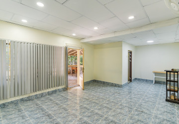 11 Bedroom Commercial Villa For Rent - BKK1, Phnom Penh thumbnail